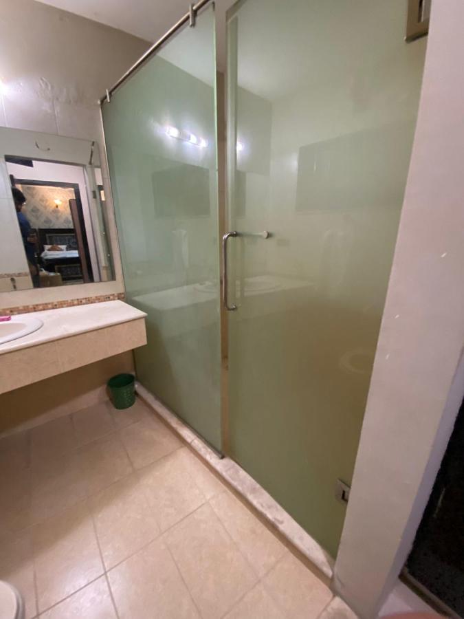Dream Inn Guest House Исламабад Екстериор снимка