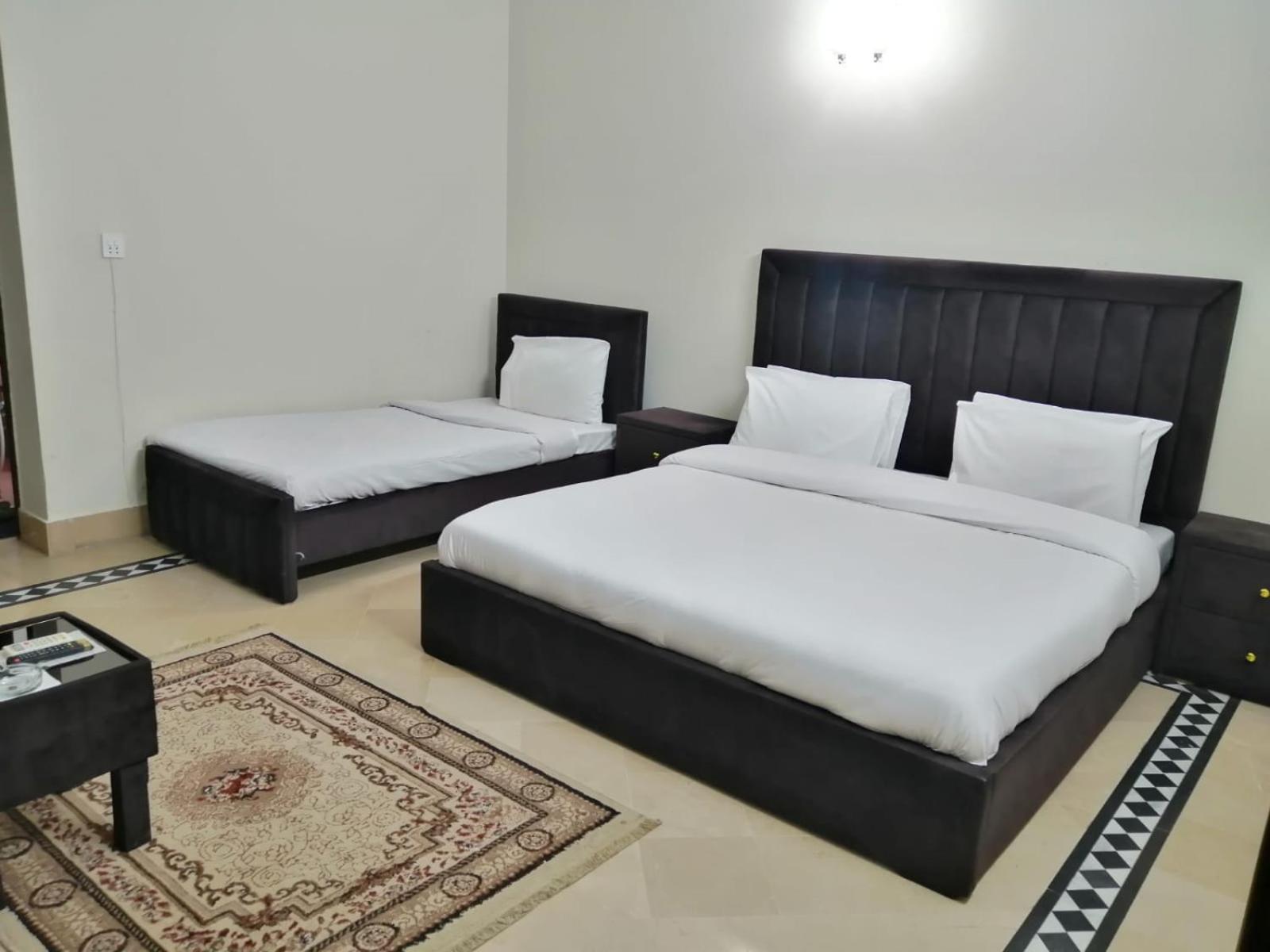 Dream Inn Guest House Исламабад Екстериор снимка