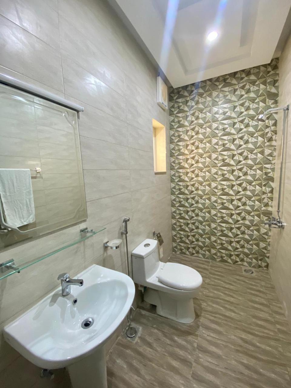 Dream Inn Guest House Исламабад Екстериор снимка