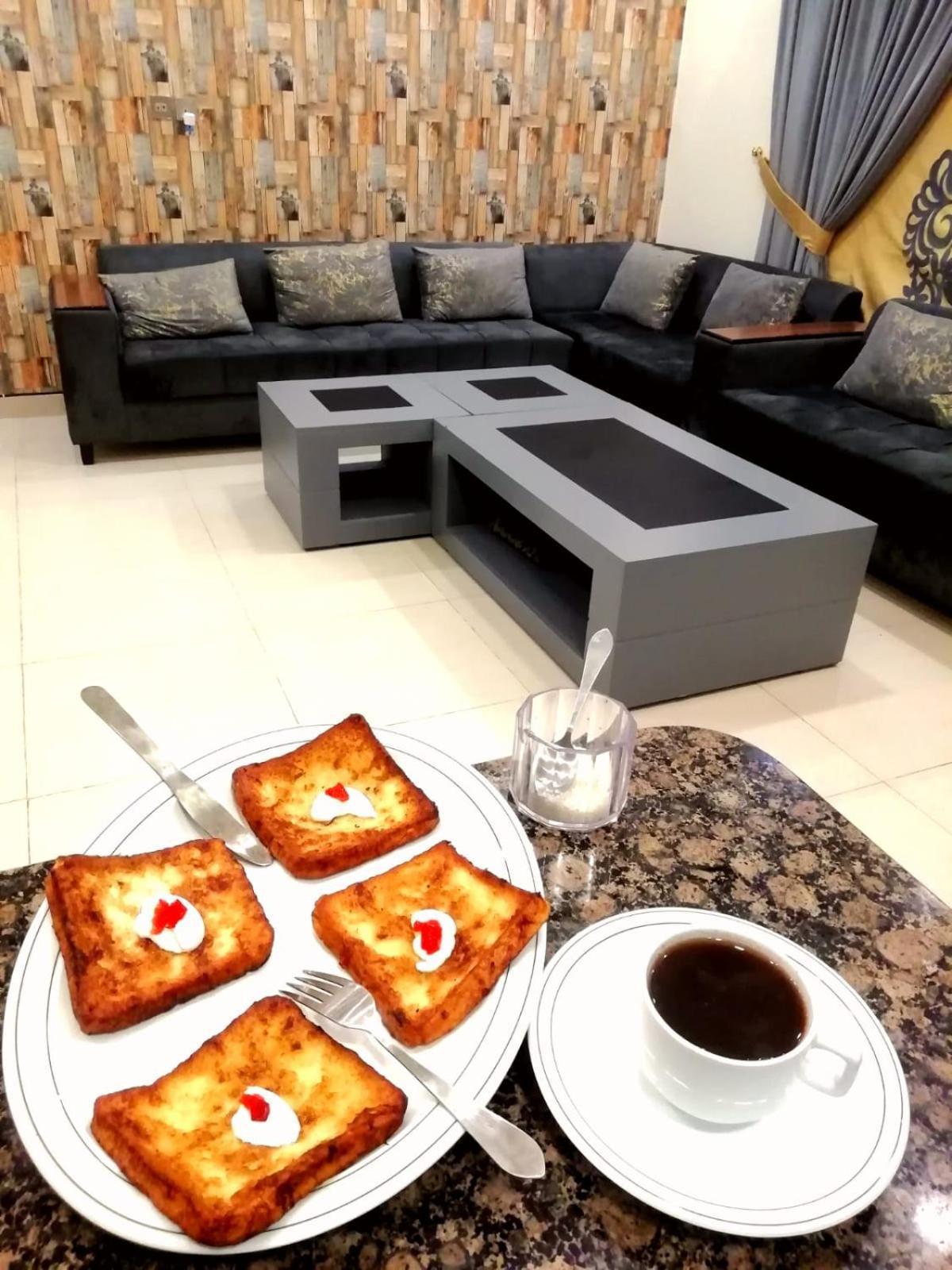 Dream Inn Guest House Исламабад Екстериор снимка