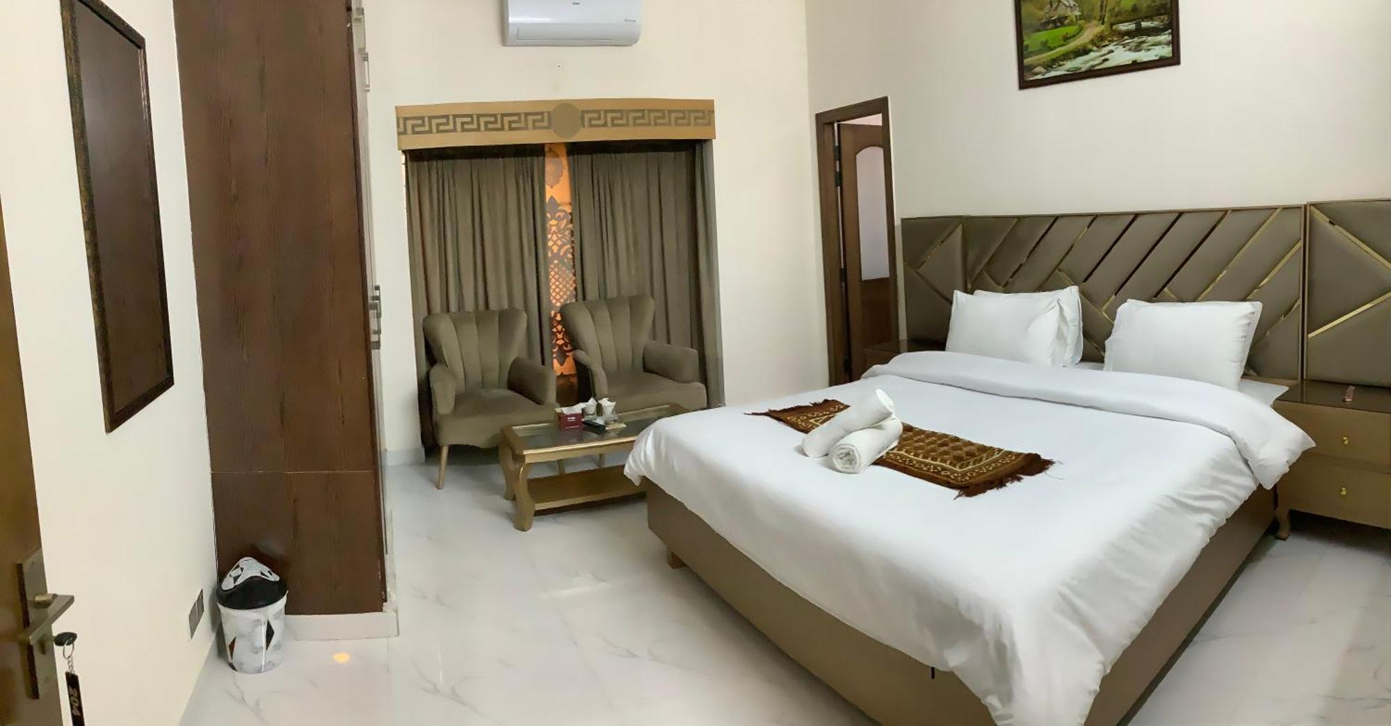 Dream Inn Guest House Исламабад Екстериор снимка