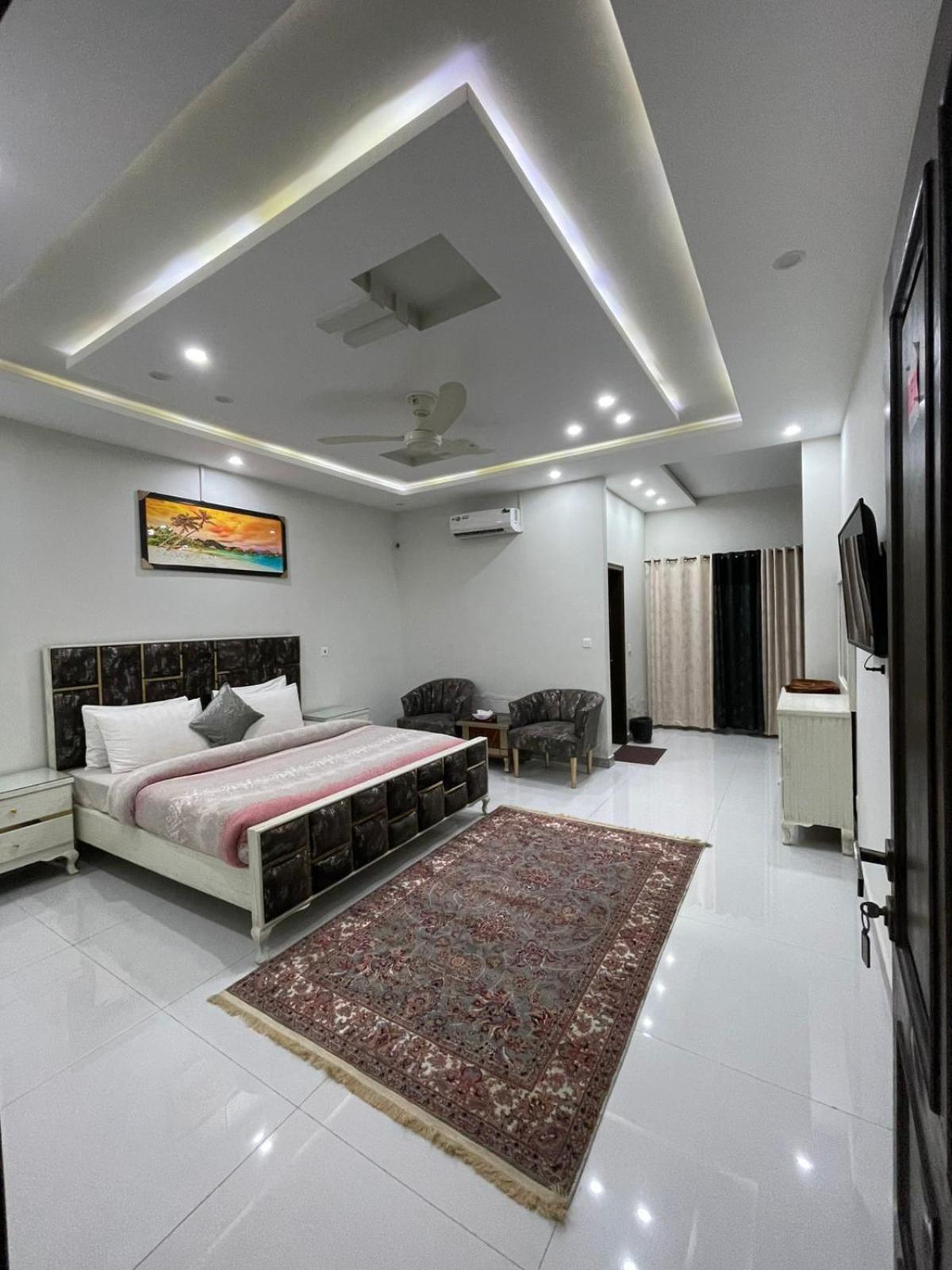 Dream Inn Guest House Исламабад Екстериор снимка
